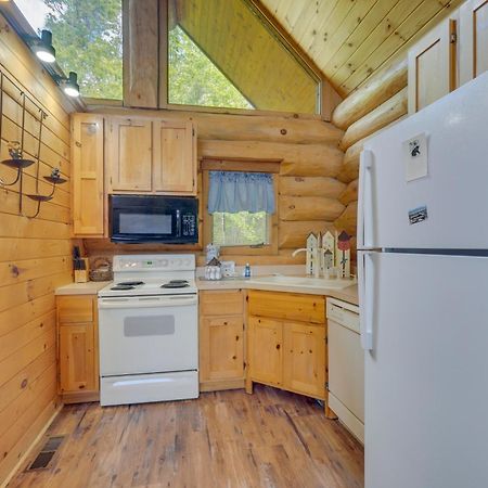 Gatlinburg Cabin With Hot Tub About 11 Miles To Downtown Ngoại thất bức ảnh