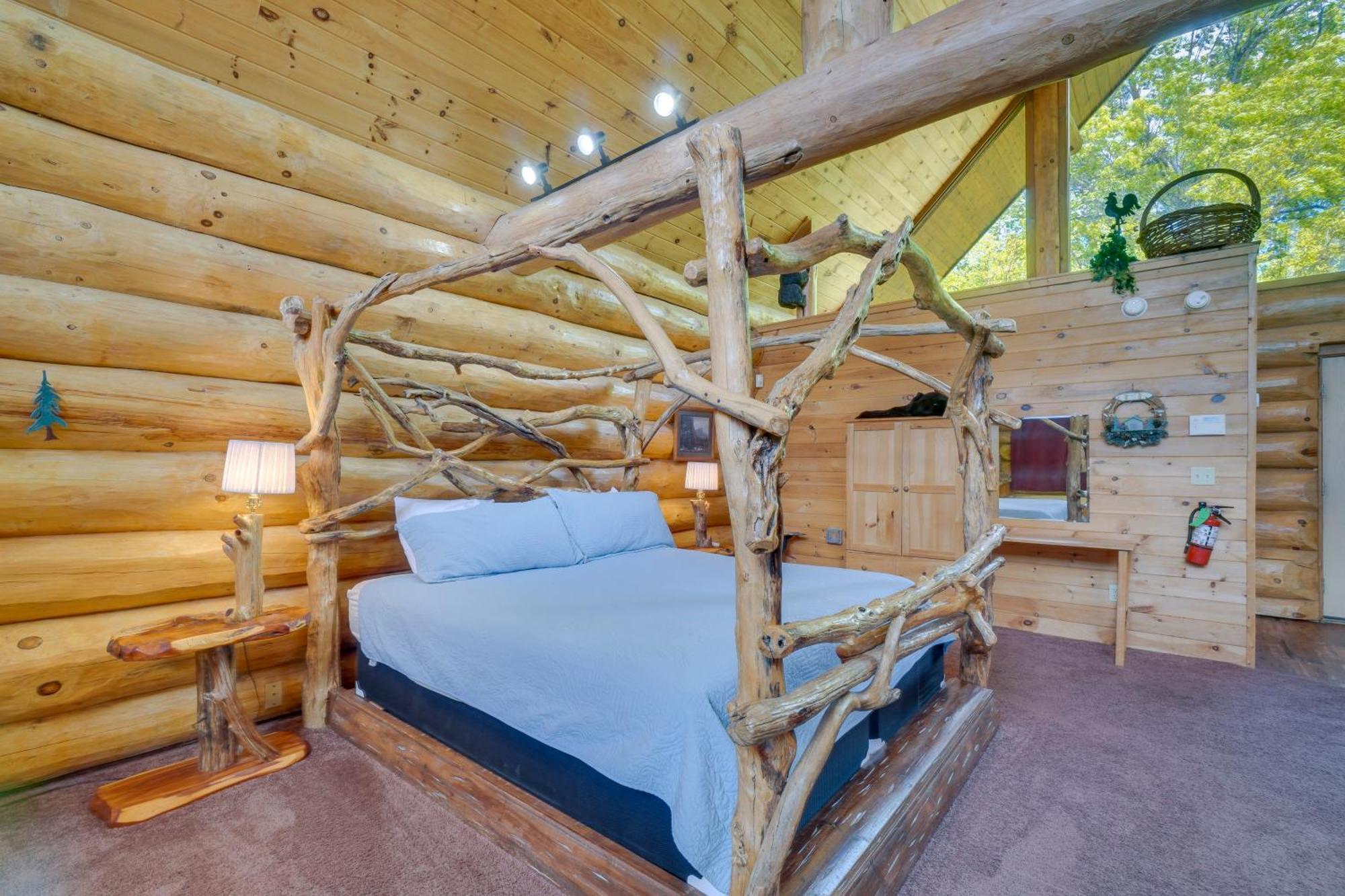 Gatlinburg Cabin With Hot Tub About 11 Miles To Downtown Ngoại thất bức ảnh